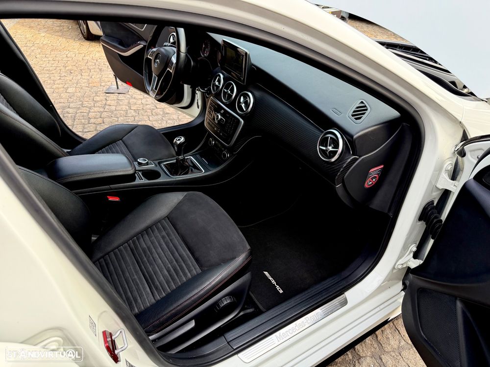 Mercedes-Benz A 180 d AMG Line - 53