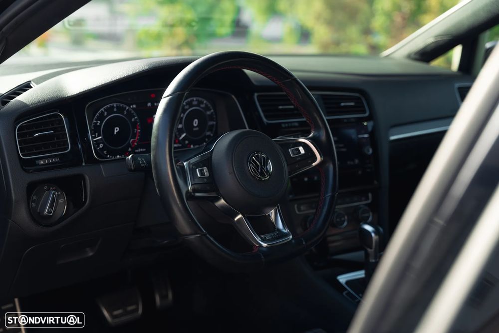 VW Golf 2.0 TSI GTI DSG Performance - 12
