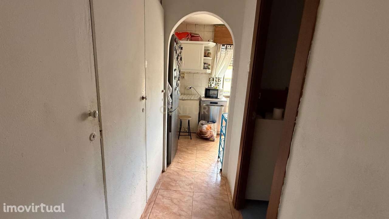 Apartamento T3 nos Olivais - 4º andar sem elevador - Grande imagem: 2/9