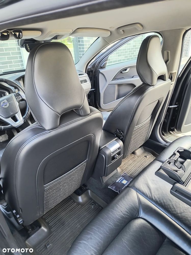 Volvo XC 70 D5 AWD Summum - 22
