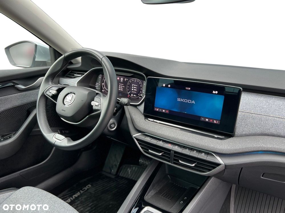 Skoda Octavia 2.0 TDI Selection DSG - 15