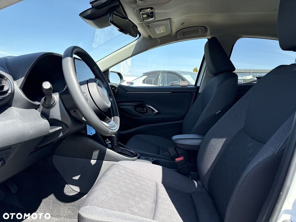 Toyota Yaris Hybrid 1.5 Style - 17