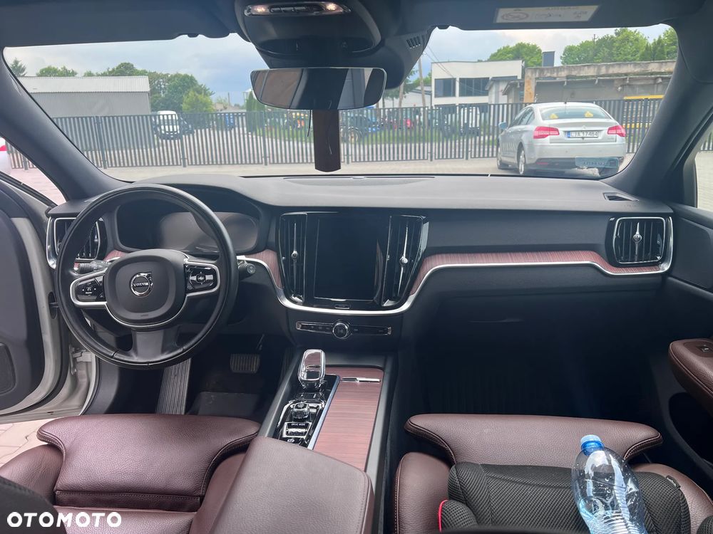 Volvo V60 B4 D Inscription - 3