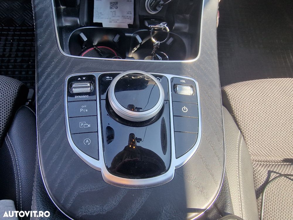 Mercedes-Benz E 200 Aut. - 13