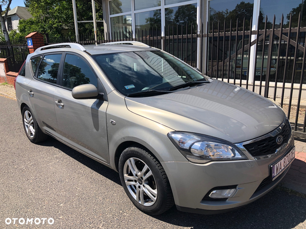 Kia Ceed Cee'd 1.6 Comfort +