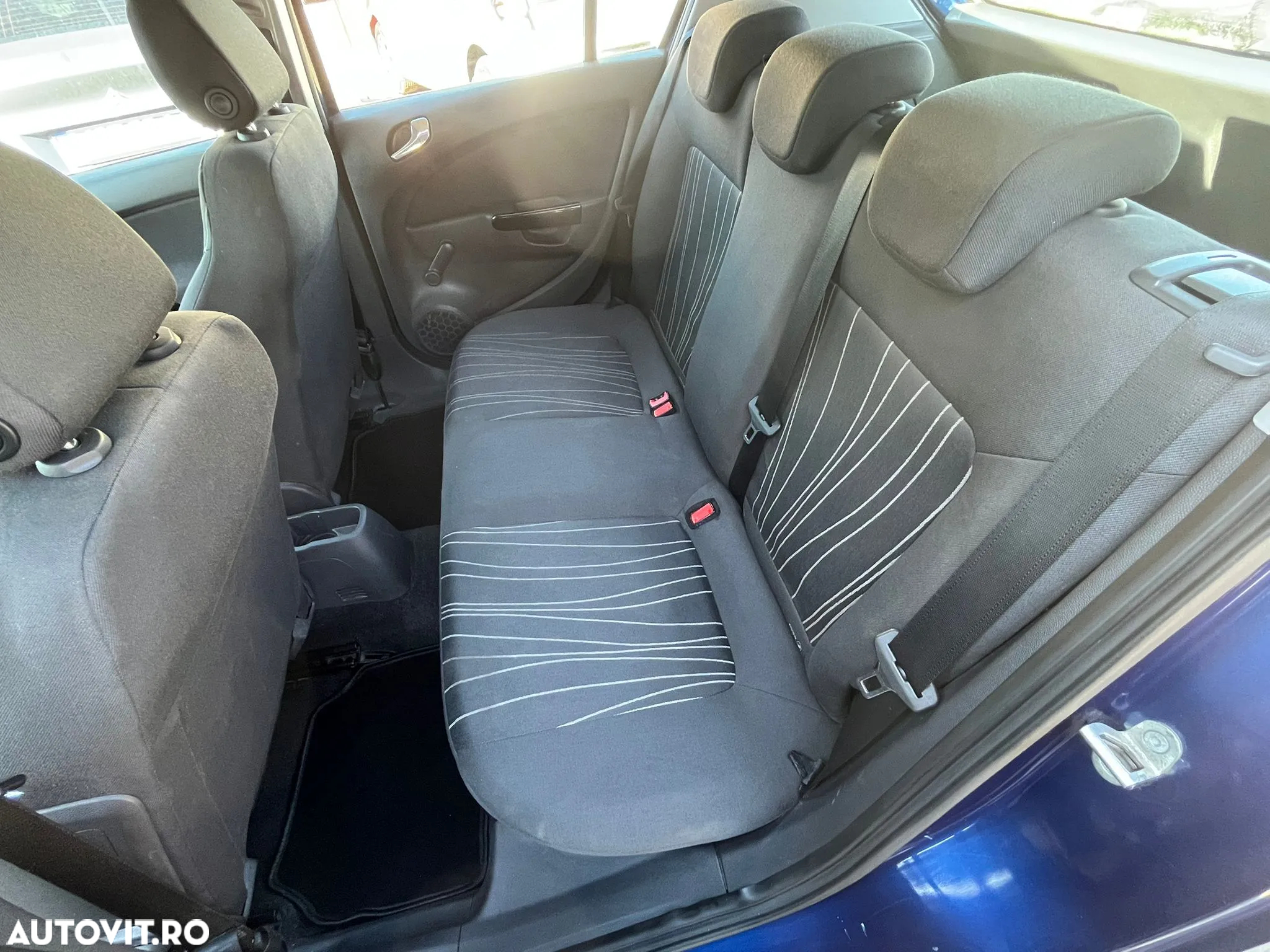 Opel Corsa 1.2i Easytronic Enjoy - 8