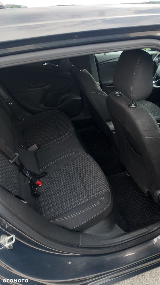 Opel Astra 1.6 CDTI Dynamic - 9
