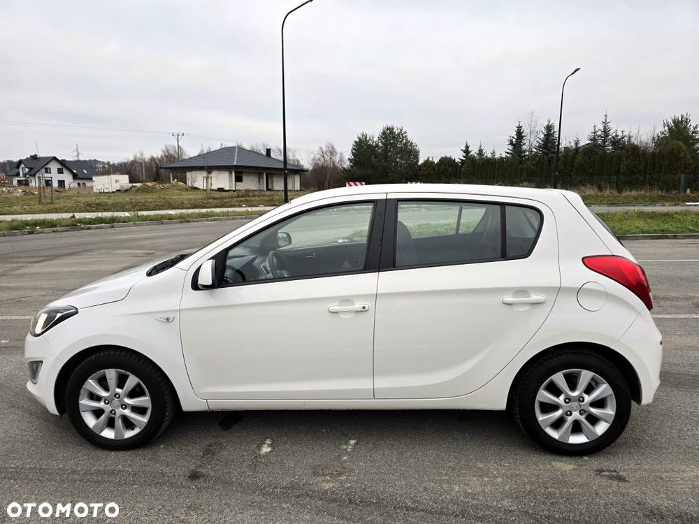 Hyundai i20 1.1 CRDi Comfort - 6
