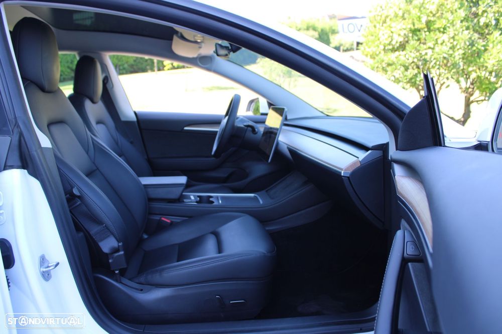 Tesla Model 3 Standard Range Plus RWD - 24