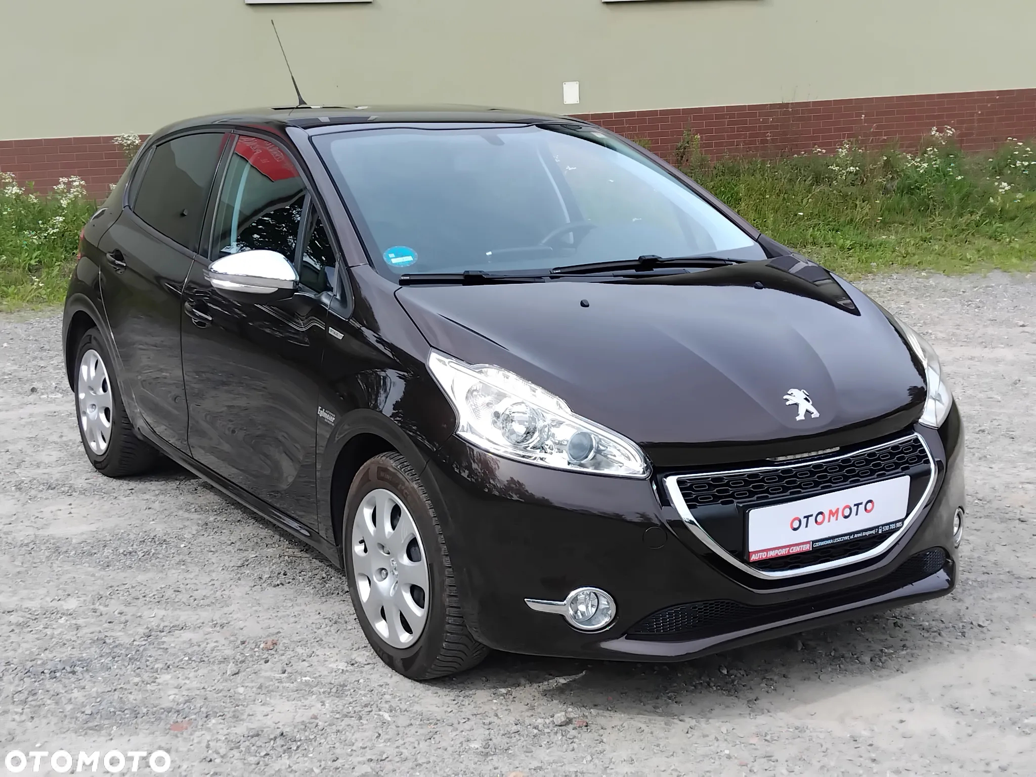 Peugeot 208 - 16