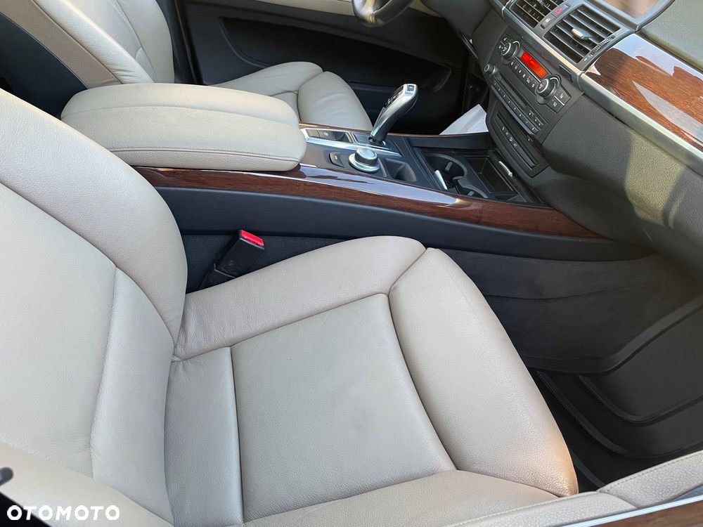 BMW X5 xDrive30d - 32