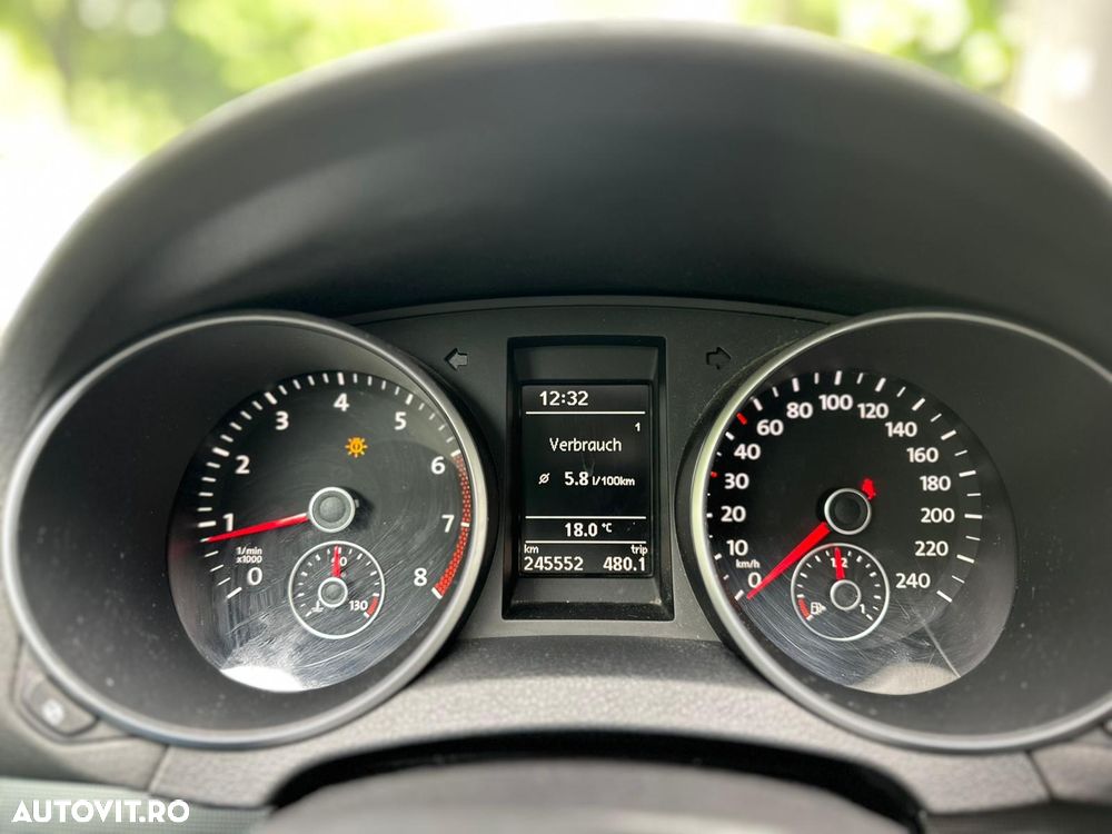 Volkswagen Golf - 12