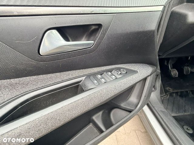 Peugeot 5008 BlueHDI 120 Stop & Start Allure - 16