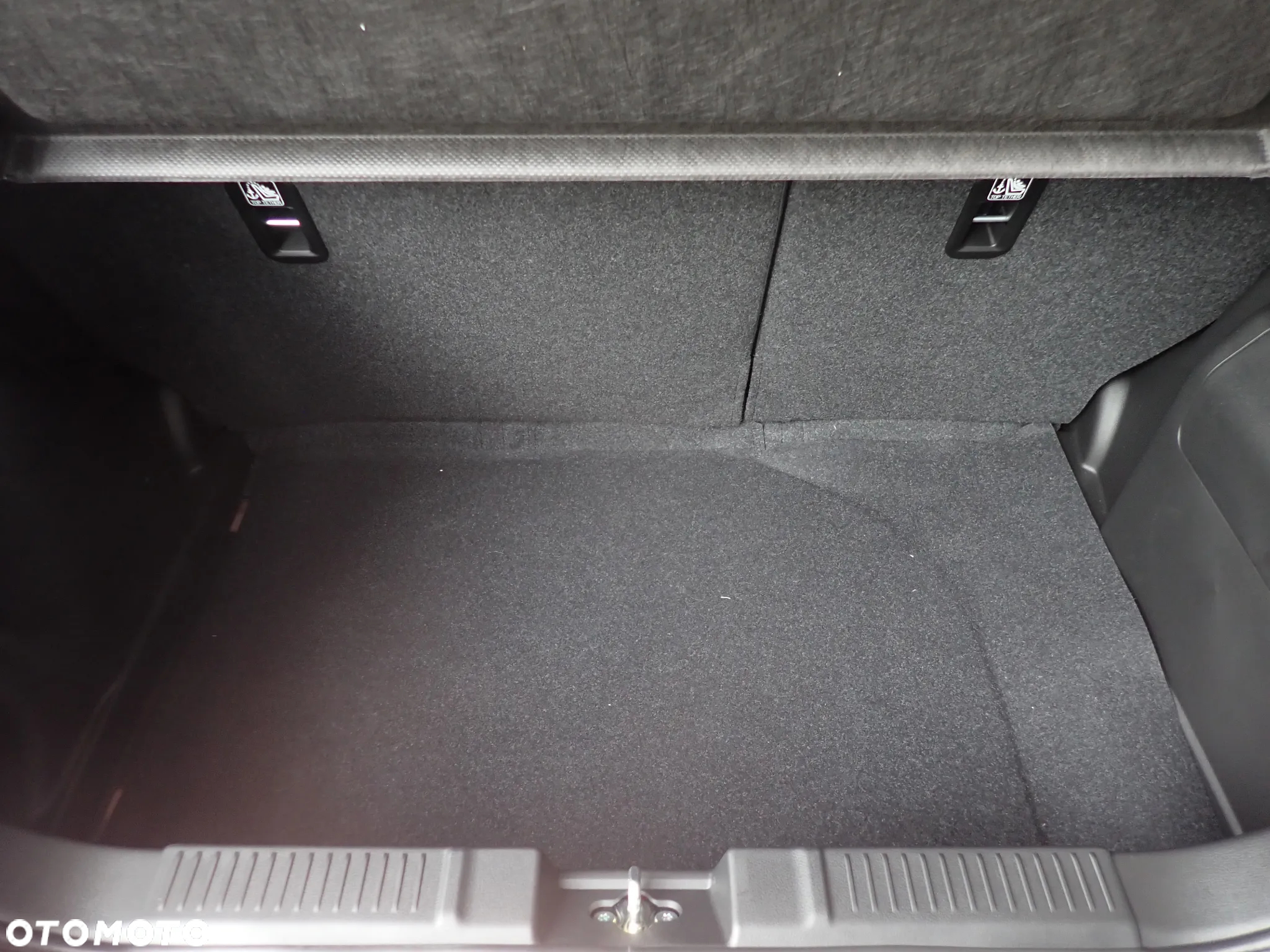 Suzuki Swift 1.2 Dualjet SHVS Elegance CVT - 8