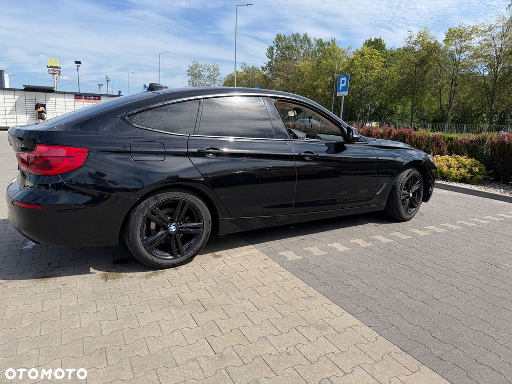 BMW Seria 3 318d Sport Line - 3