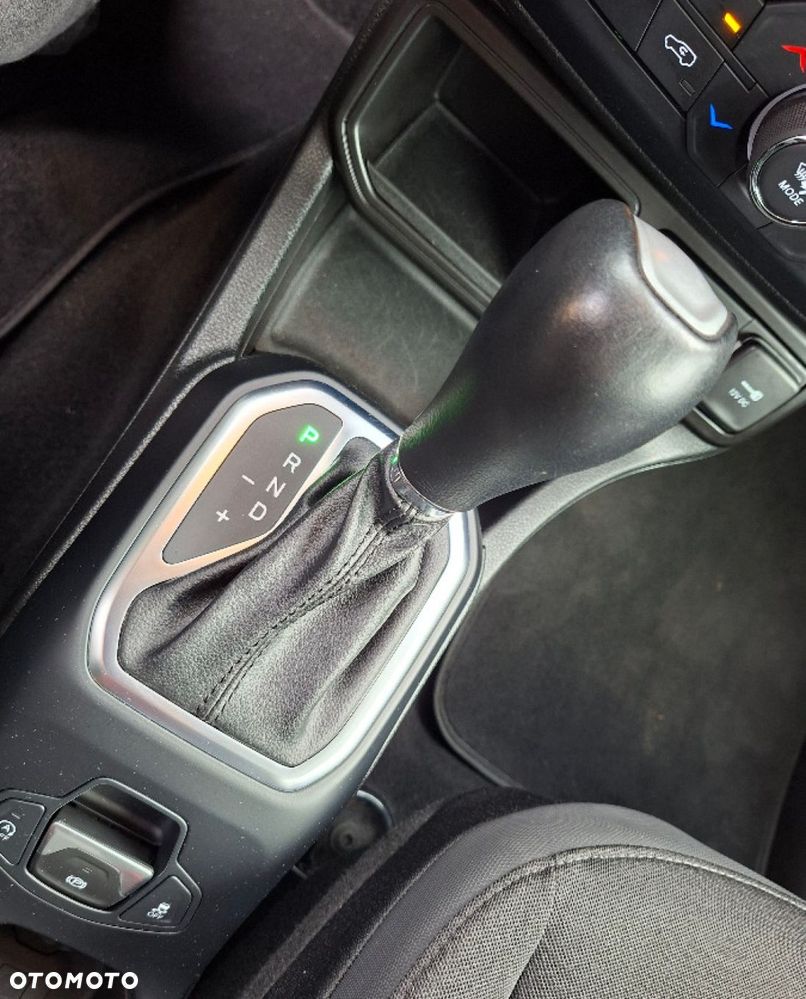 Jeep Renegade - 33