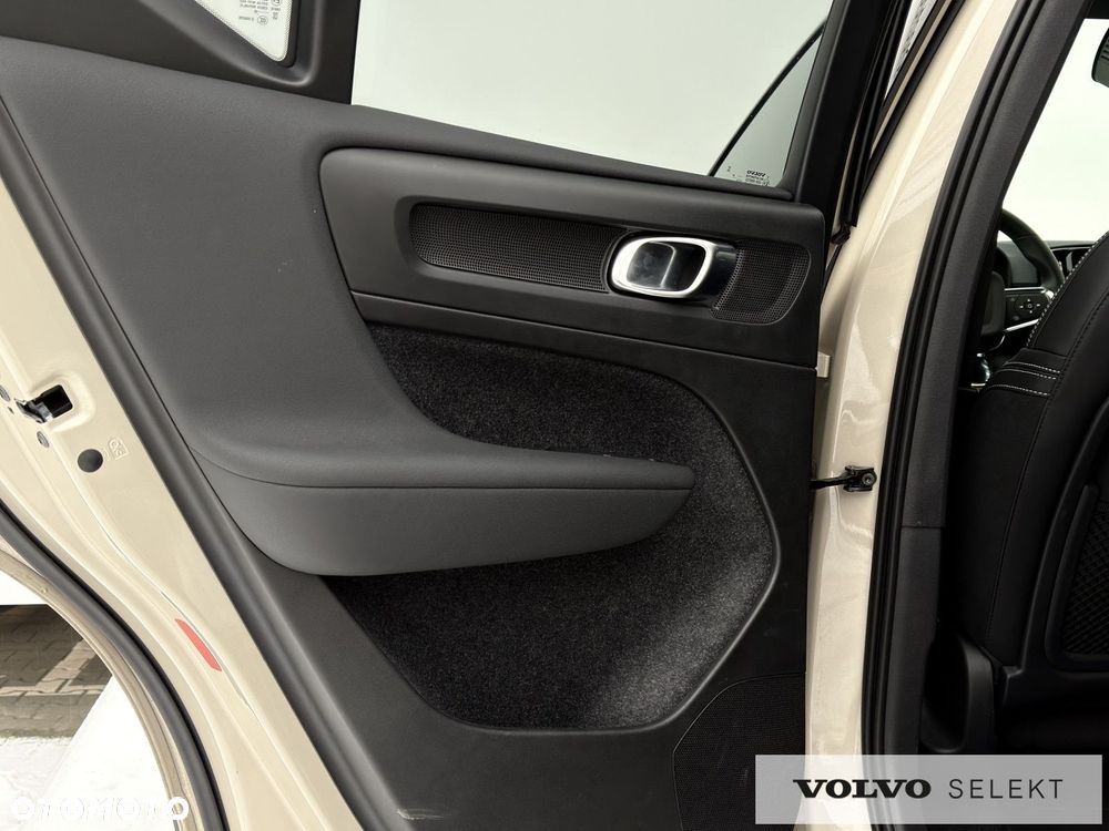 Volvo XC 40 - 15