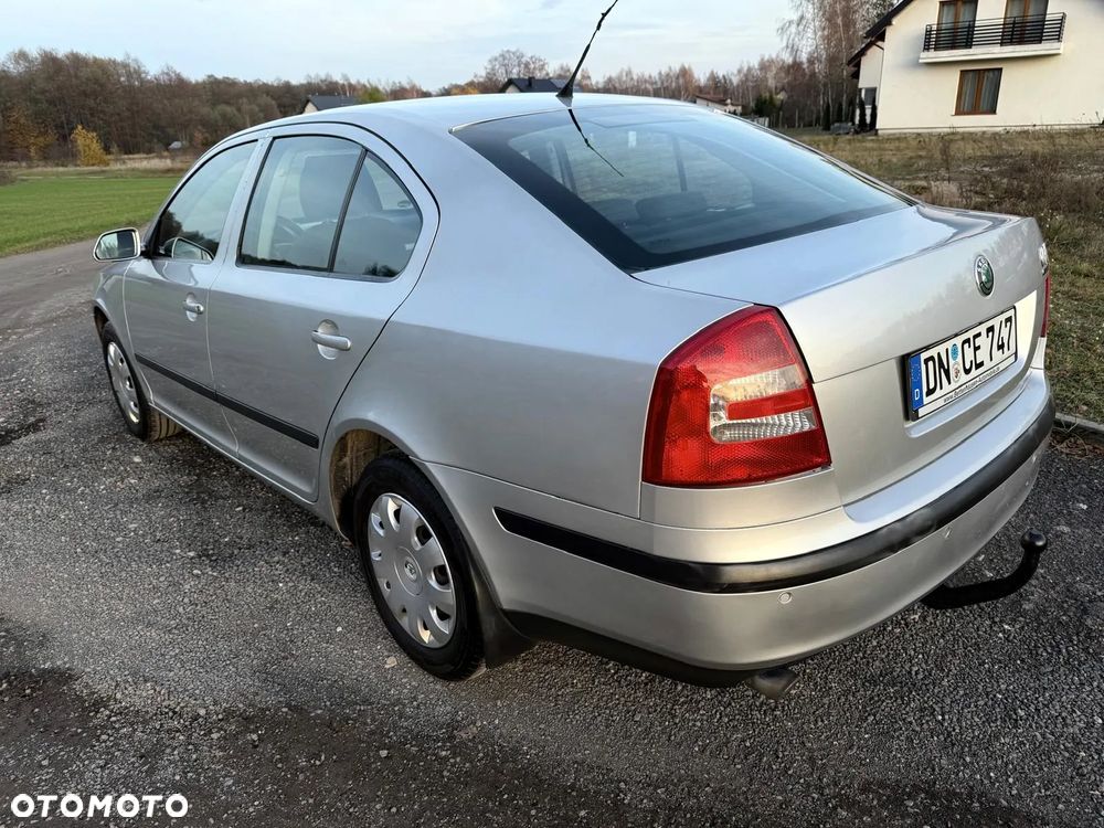 Skoda Octavia 1.6 Active - 8