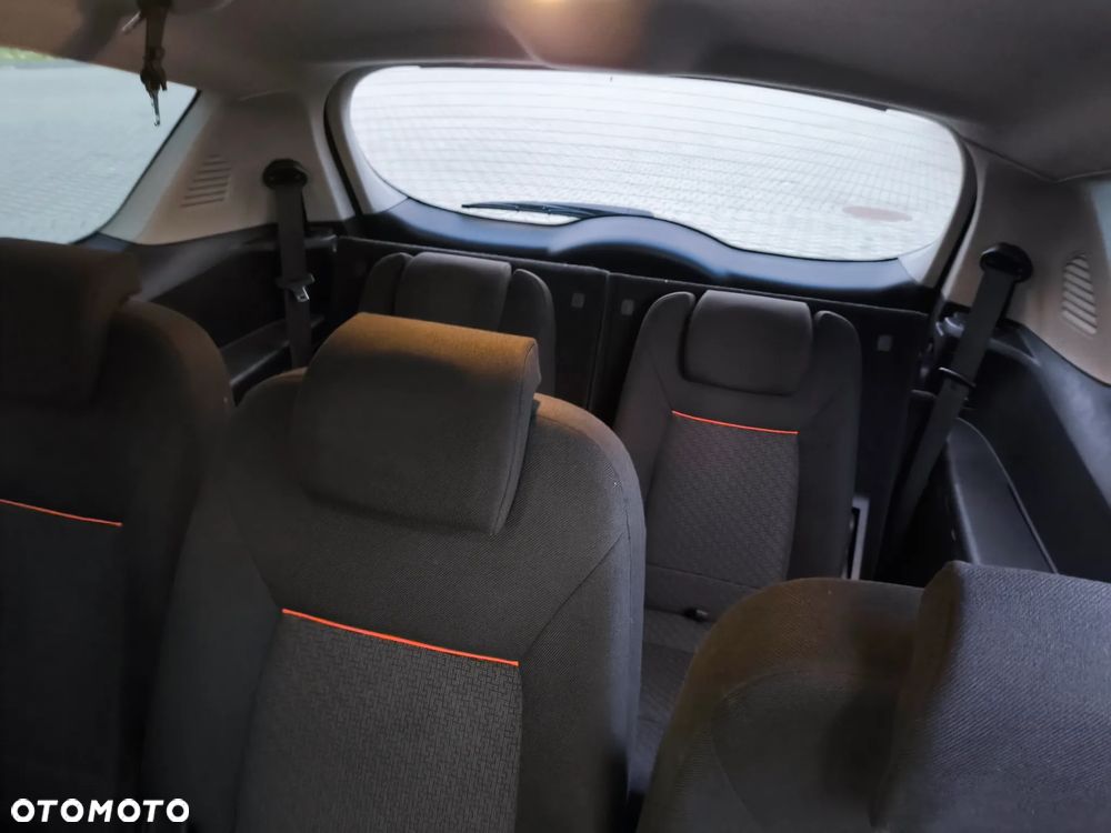 Ford S-Max 2.0 TDCi DPF Titanium - 33
