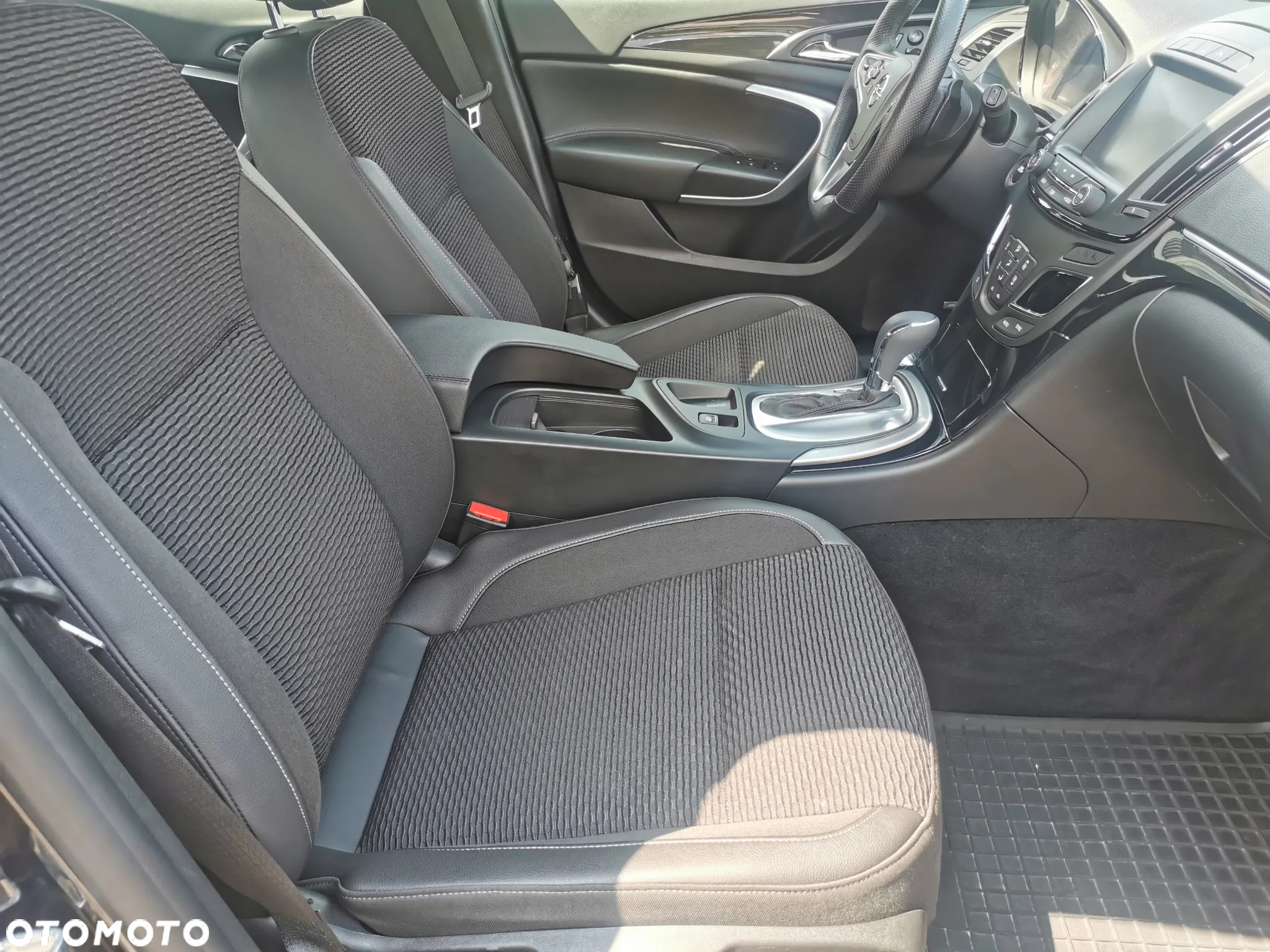Opel Insignia 1.6 T Cosmo EU6 - 18