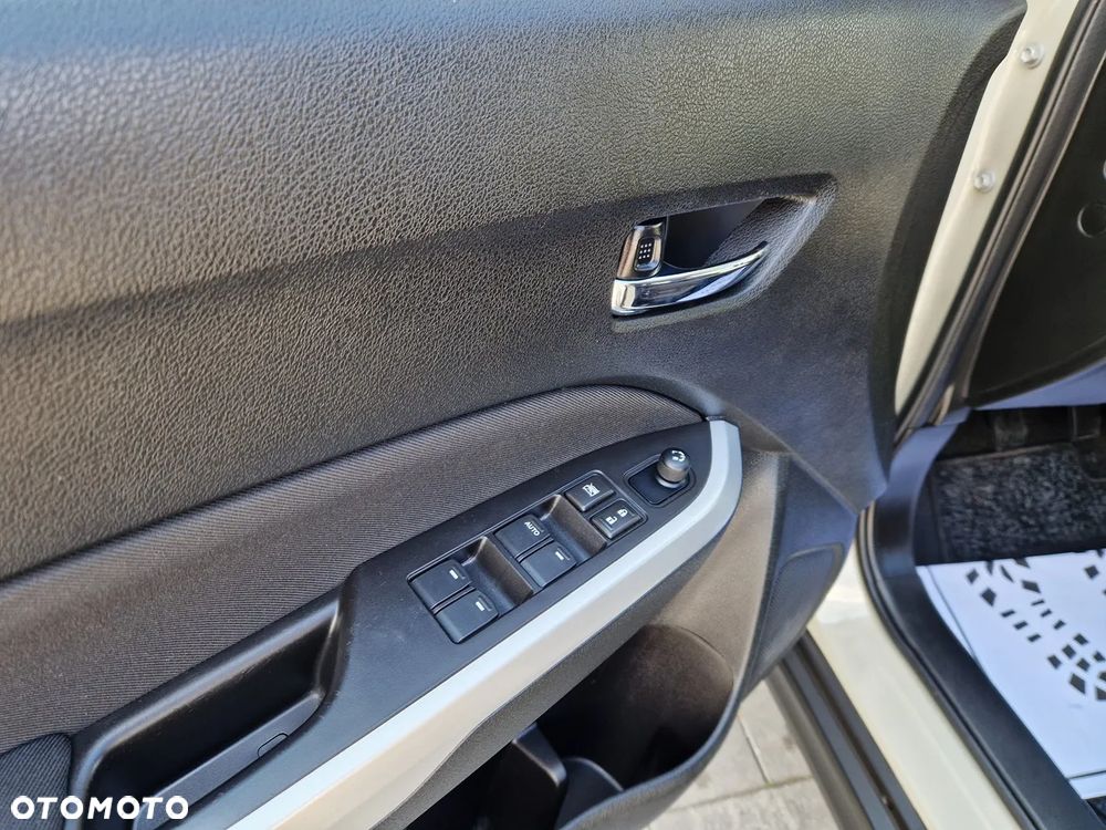 Suzuki Vitara 1.6 (4x4) Allgrip Comfort+ - 32