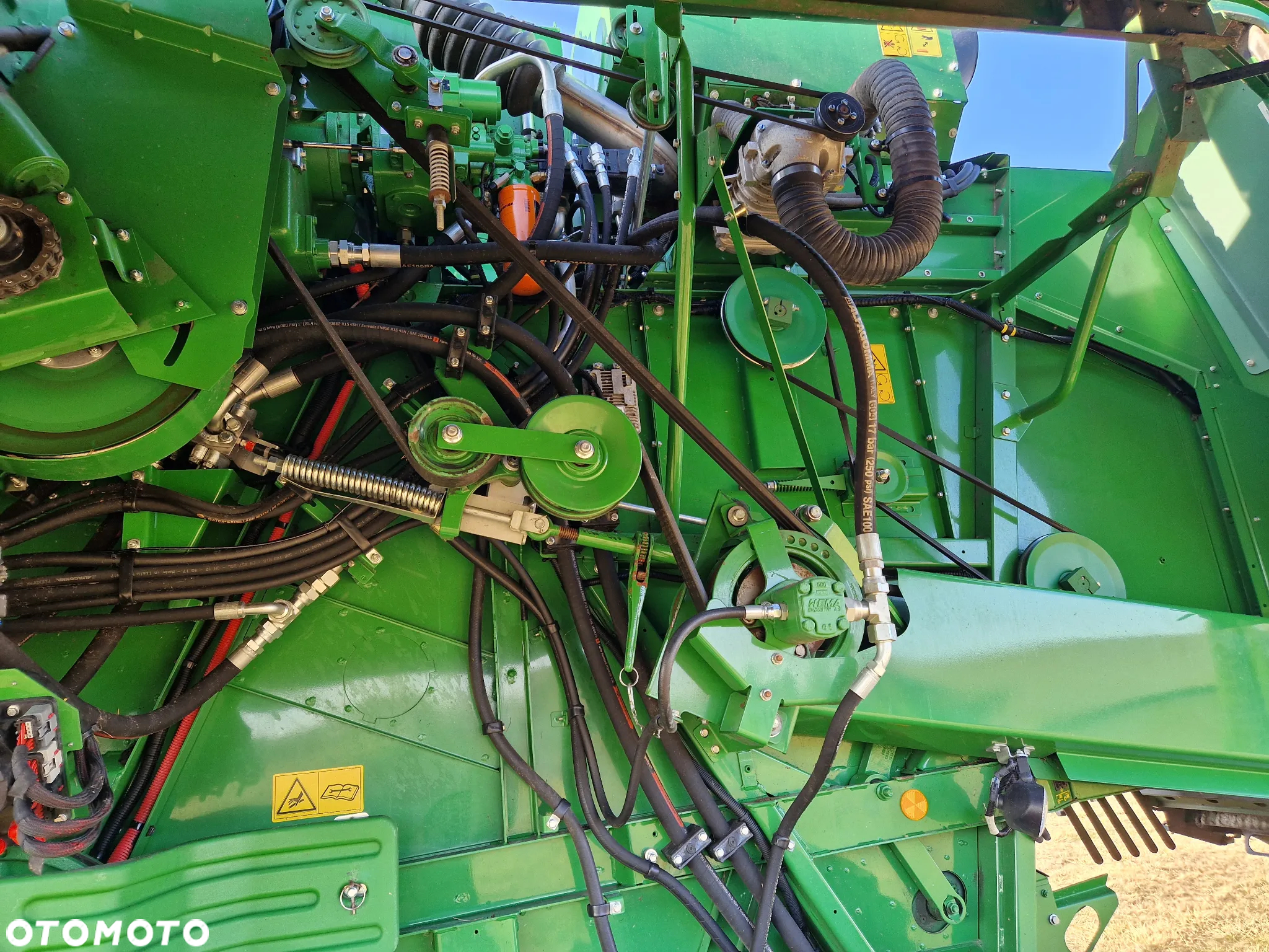 John Deere W540i - 18