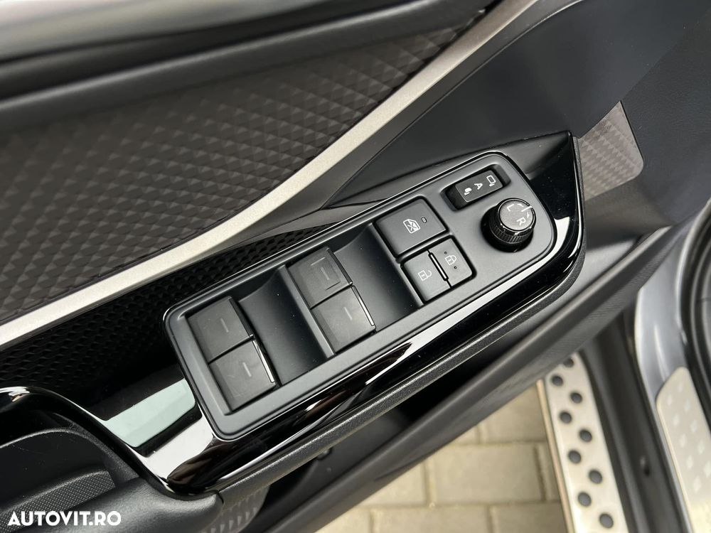 Toyota C-HR 1.8 HSD 122 CP 4x2 CVT C-lassy bi-tone - 20