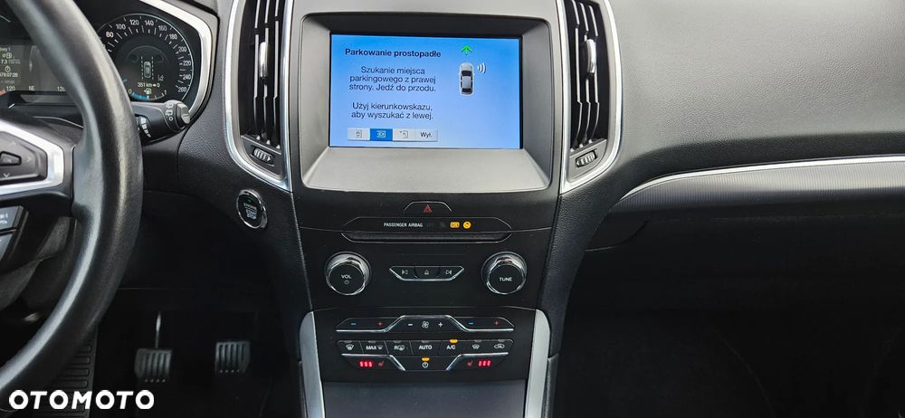 Ford S-Max 2.0 EcoBlue Titanium - 23