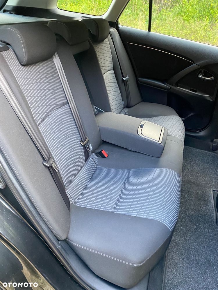 Toyota Avensis 2.0 D-4D PowerBoost Style - 31