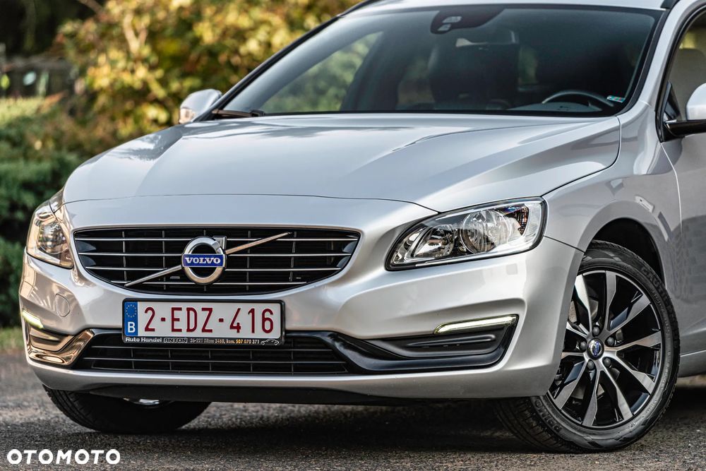 Volvo V60 D2 Geartronic Momentum - 7