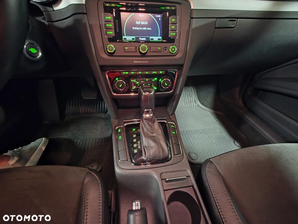 Skoda Superb 2.0 TSI Platinum DSG - 8