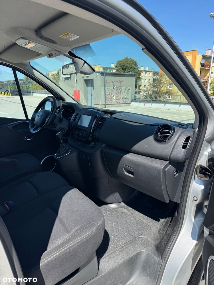 Opel Vivaro - 9