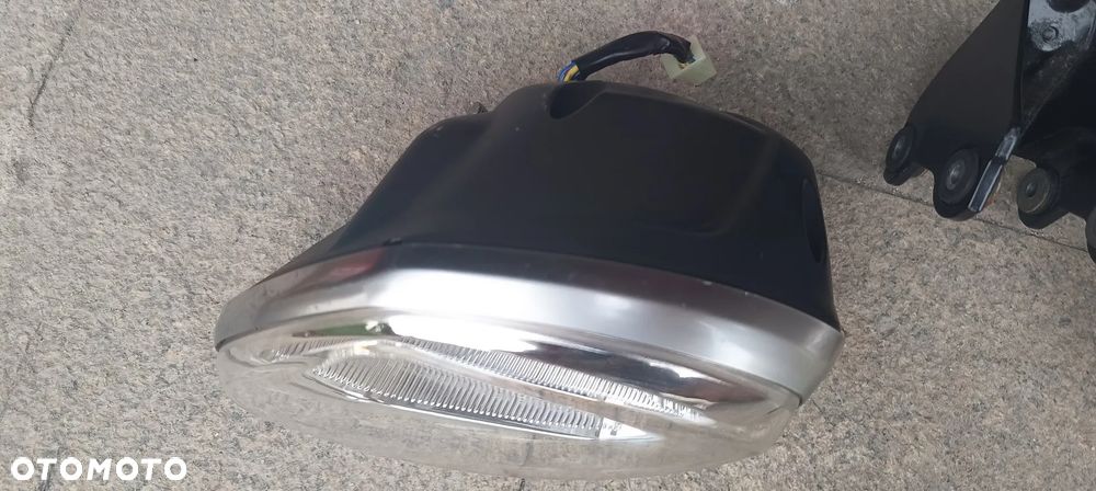 TRIUMPH STREET TRIPLE 675 1050 SPEED TRIPLE LAMPA PRZÓD REFLEKTOR STELAŻ - 9