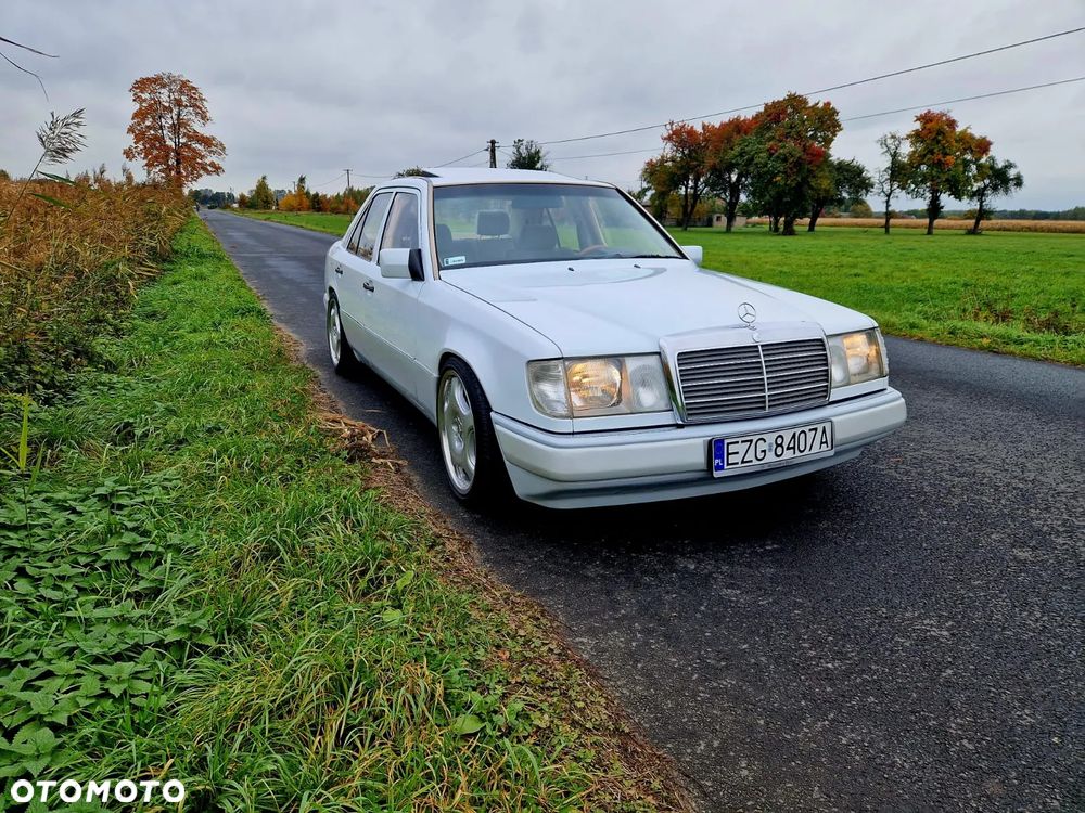 Mercedes-Benz W124 (1984-1993) - 1