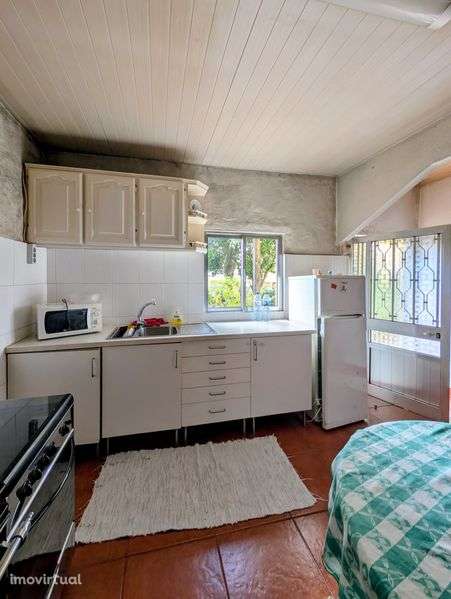 Moradia T3 com arrumos e logradouro jardim em Rebordosa - Grande imagem: 4/8