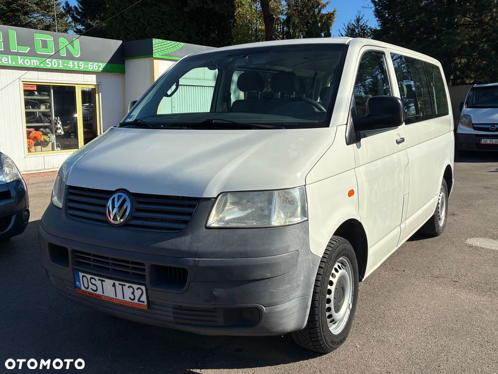 Volkswagen Transporter - 1