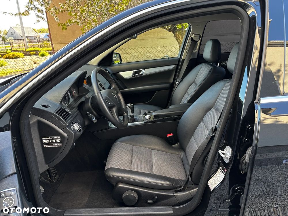 Mercedes-Benz Klasa C 180 Kompressor Avantgarde - 9