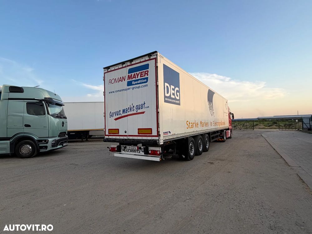 Schmitz Cargobull SKO 24 Duba Box Carosata Izoterma - 12