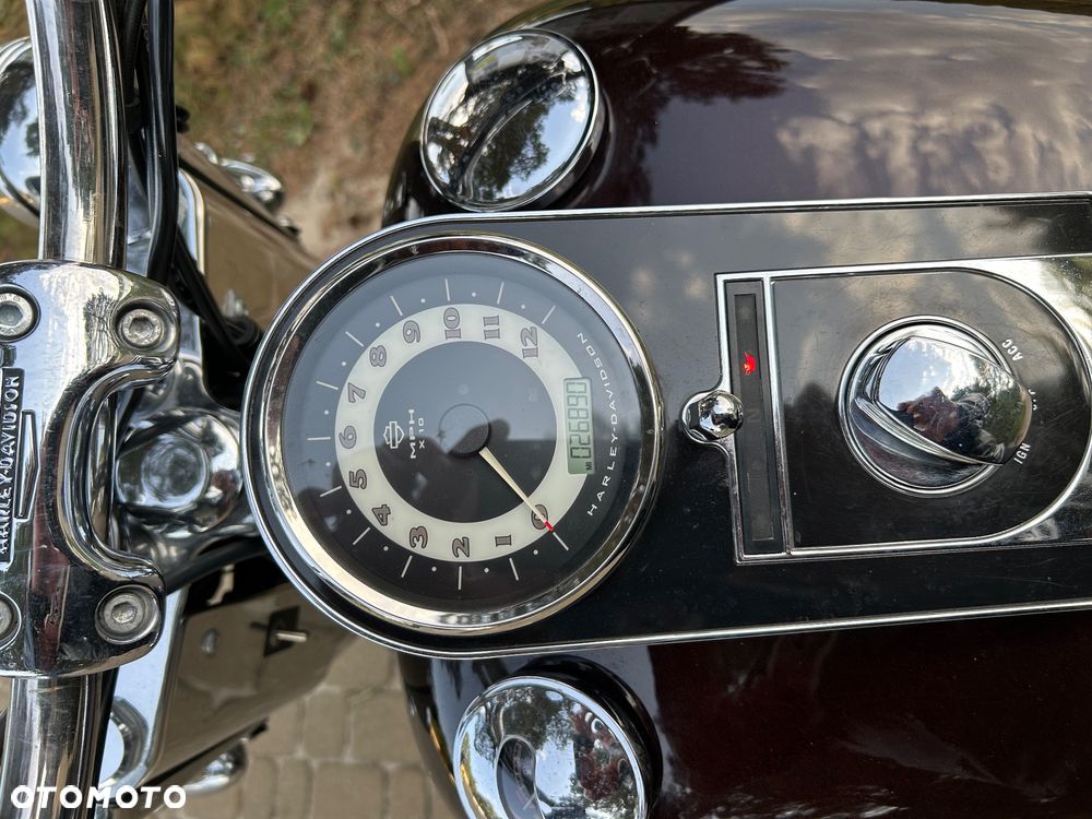 Harley-Davidson Softail Deluxe - 15