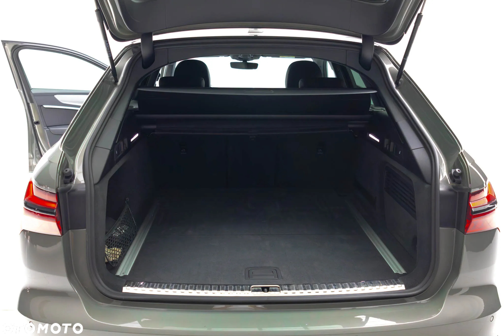 Audi A6 Avant TDI quattro S tronic - 28
