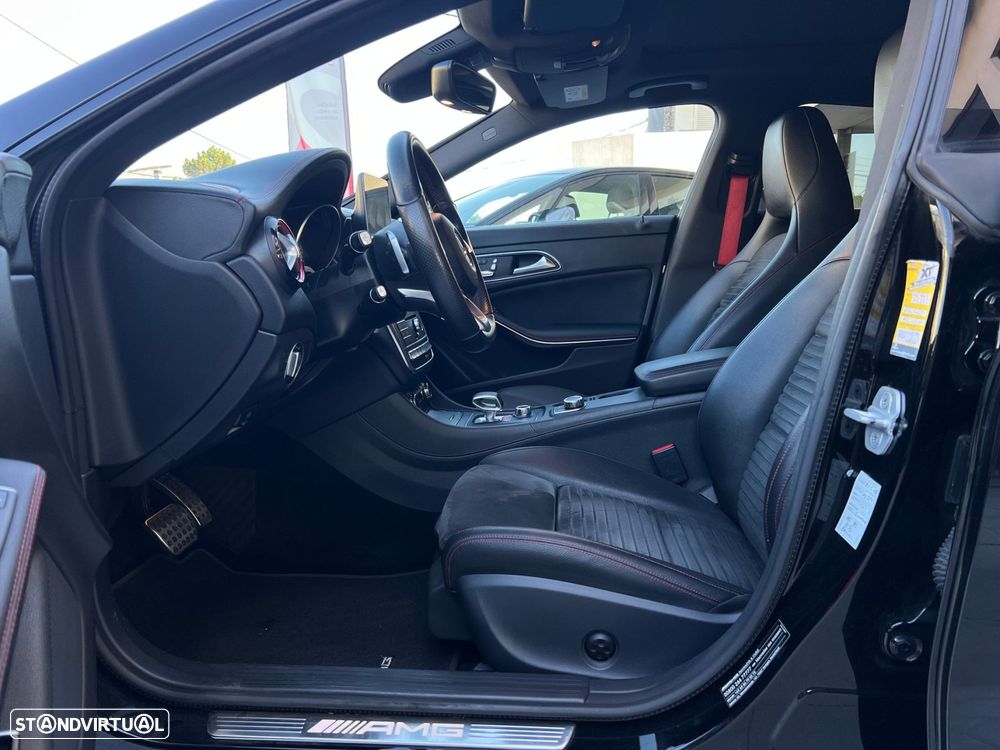 Mercedes-Benz CLA 45 AMG Shooting Brake 4-Matic - 12