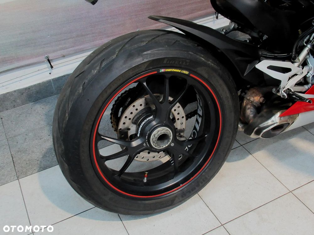 Ducati 1199 Panigale - 23