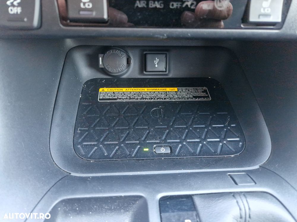 Toyota RAV4 2.5 VVT-iE 4x4 Luxury - 22