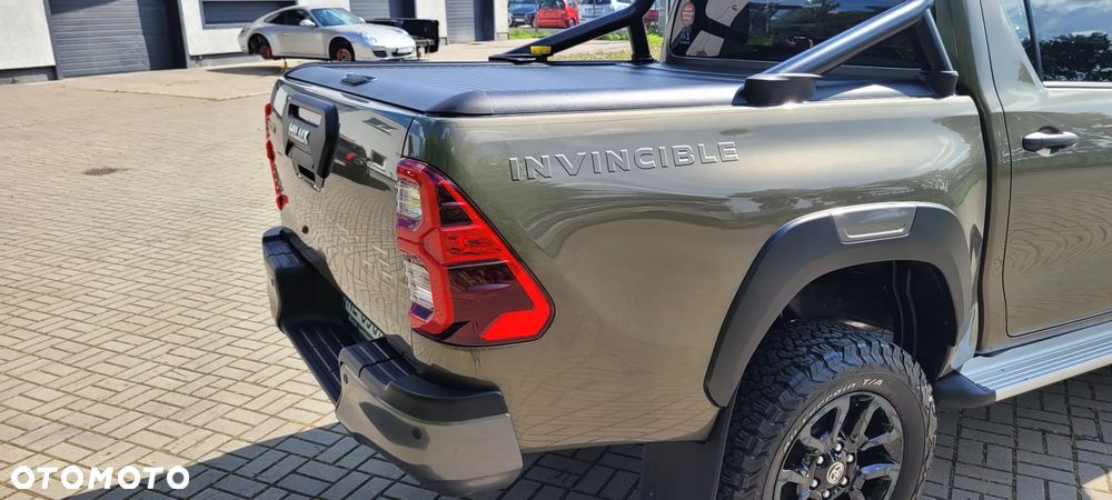 Toyota Hilux 2.8 D-4D Double Cab Invincible 4x4 - 5