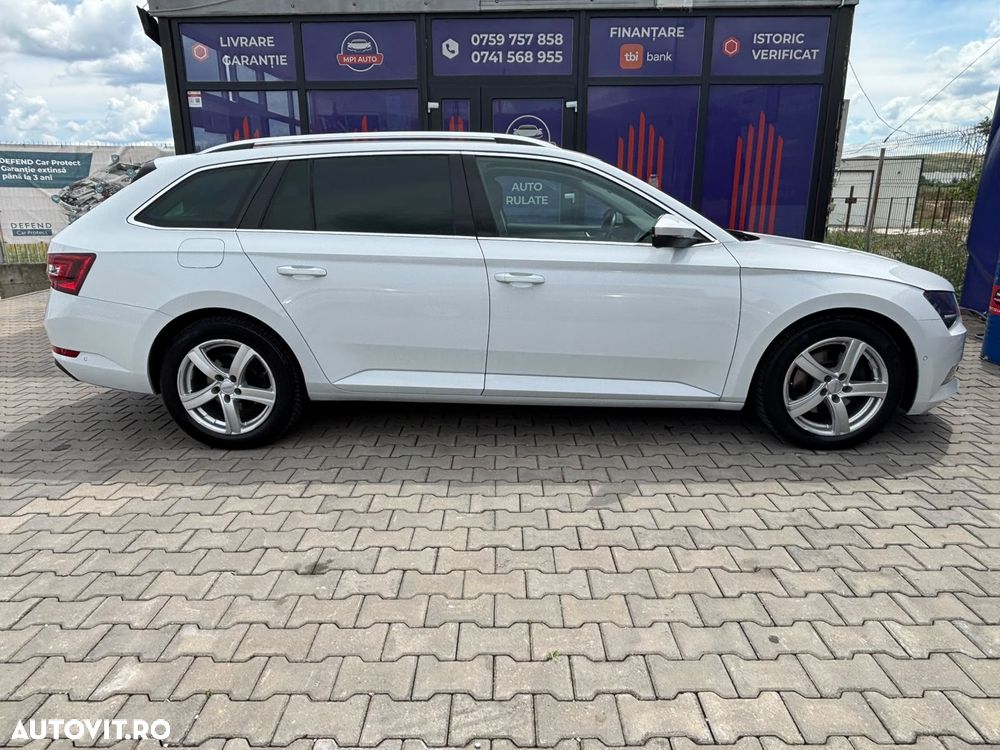 Skoda Superb 2.0 TDI DSG Ambition - 13