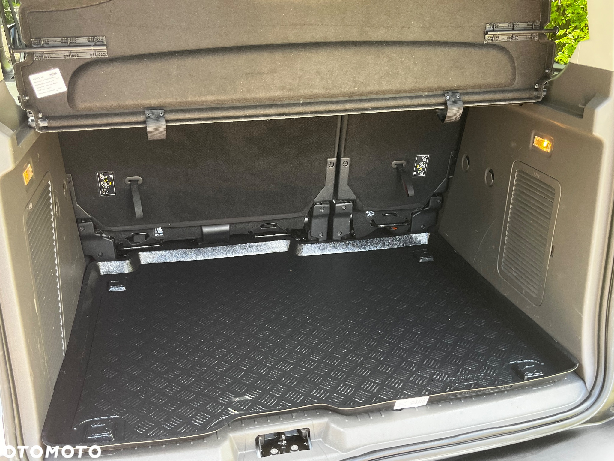 Ford Tourneo Connect - 36