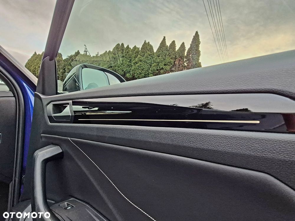 Volkswagen T-Roc 2.0 TDI SCR DSG R-Line - 23