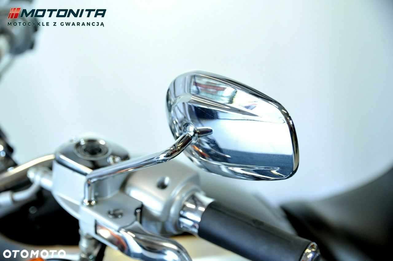 Harley-Davidson Softail V-Rod - 26