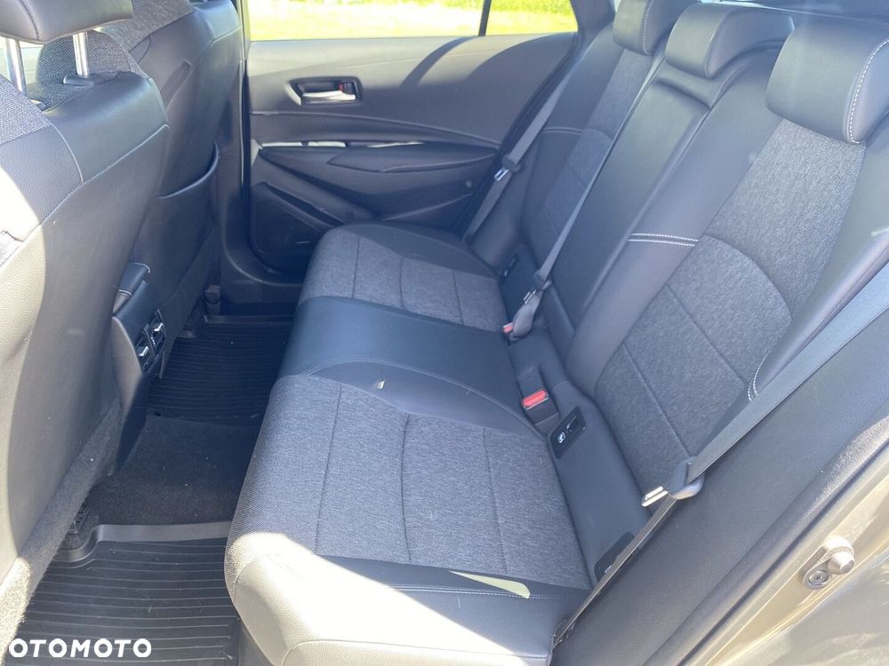 Toyota Corolla 1.8 Hybrid Style - 22