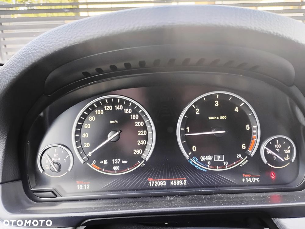 BMW Seria 5 520d xDrive Luxury Line - 3
